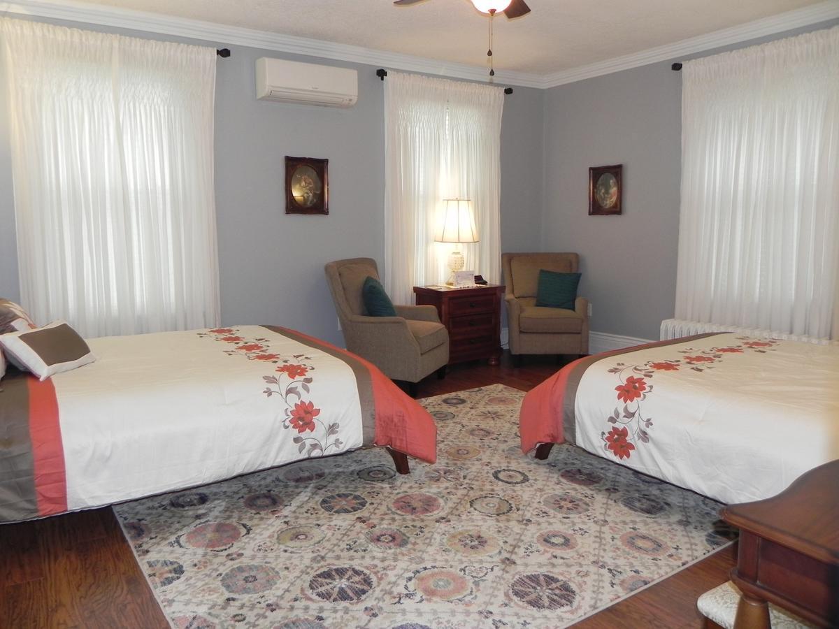 הוט ספרינגס Vine Cottage Inn מראה חיצוני תמונה