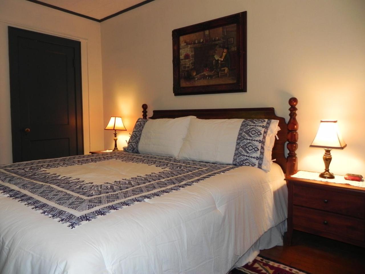 הוט ספרינגס Vine Cottage Inn מראה חיצוני תמונה