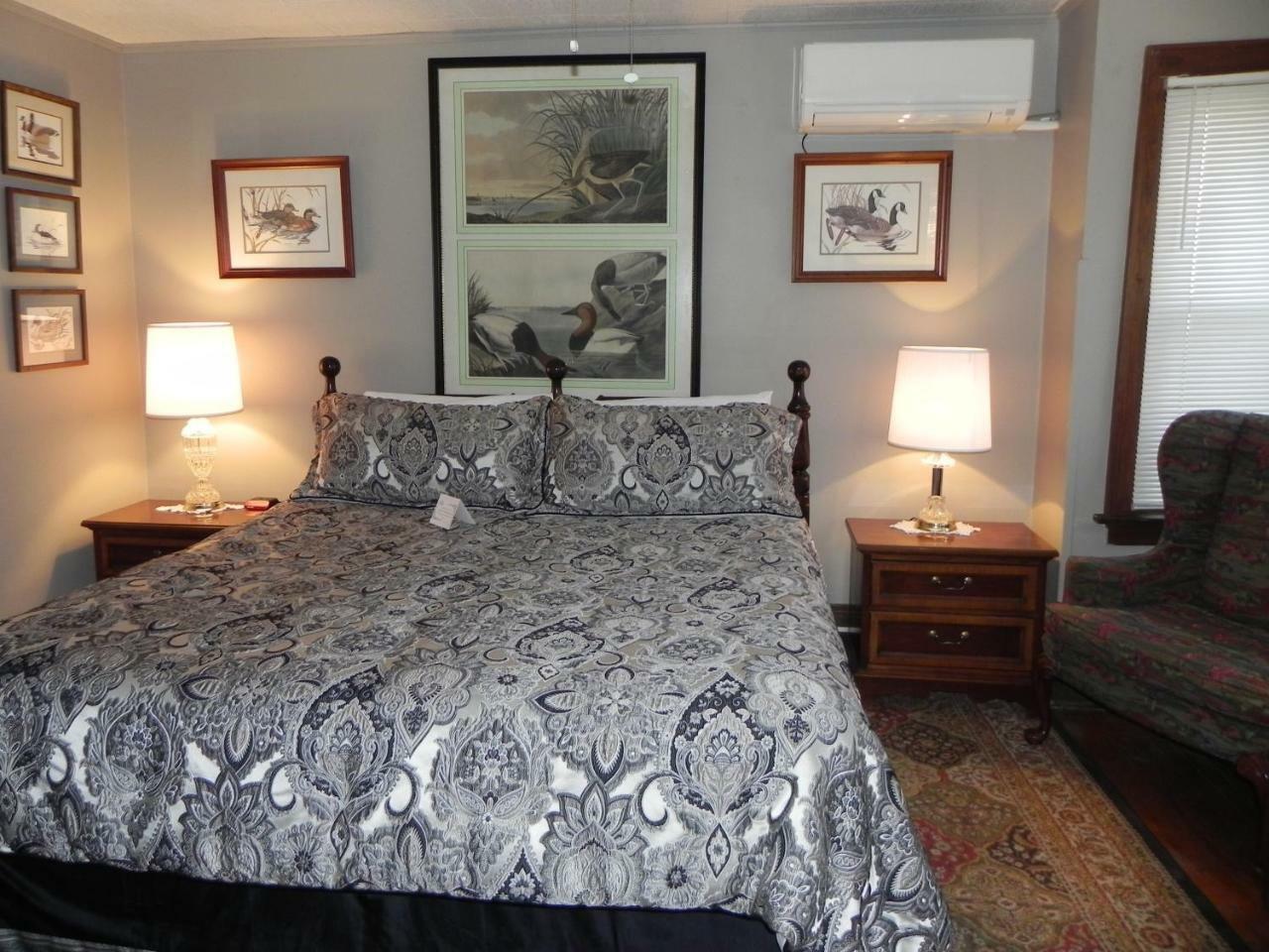 הוט ספרינגס Vine Cottage Inn מראה חיצוני תמונה