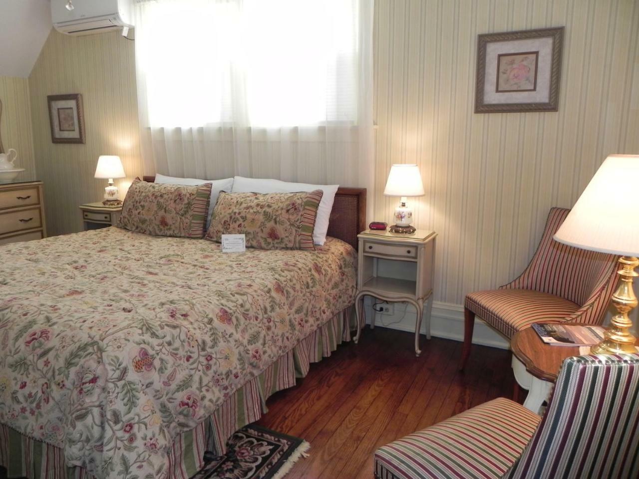 הוט ספרינגס Vine Cottage Inn מראה חיצוני תמונה