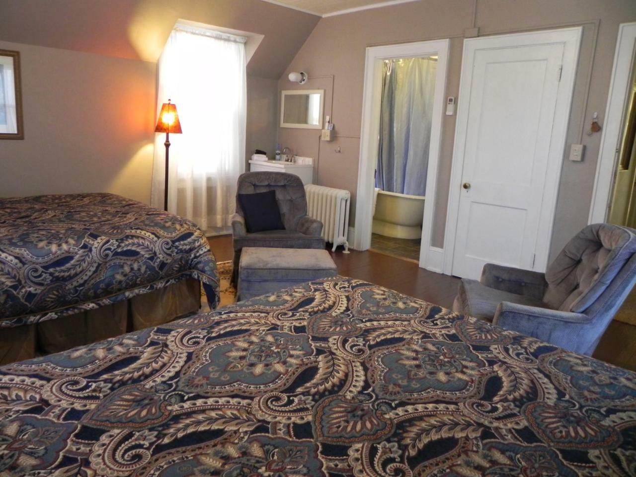 הוט ספרינגס Vine Cottage Inn מראה חיצוני תמונה