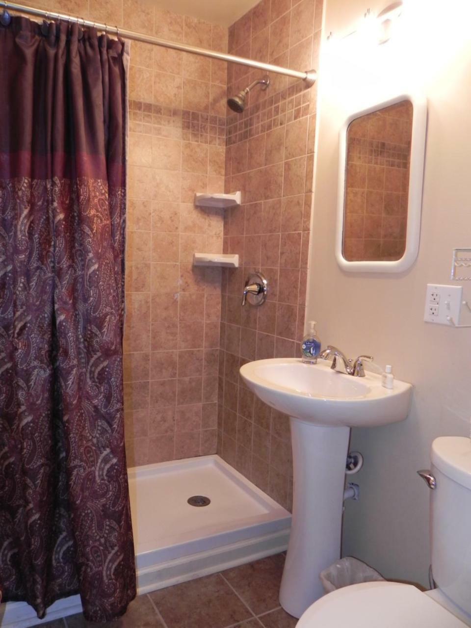 הוט ספרינגס Vine Cottage Inn מראה חיצוני תמונה