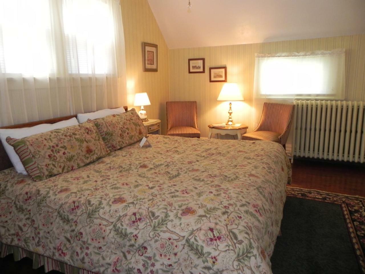 הוט ספרינגס Vine Cottage Inn מראה חיצוני תמונה
